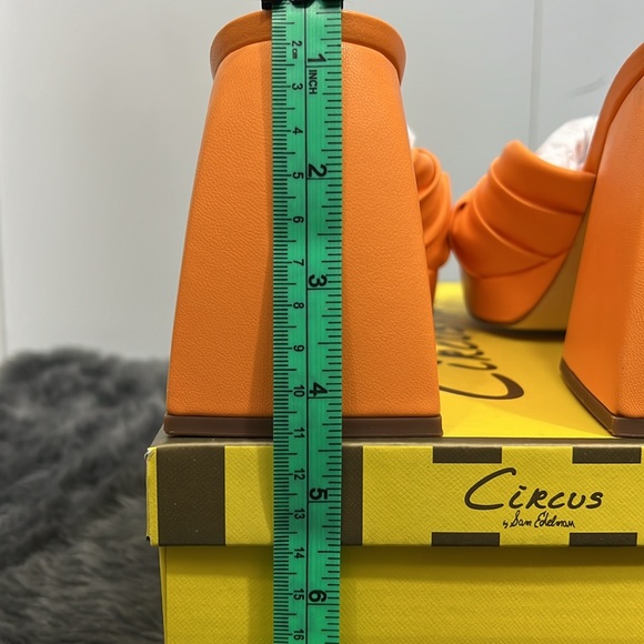 Circus Marianna, Creamsicle - Picture 11 of 11